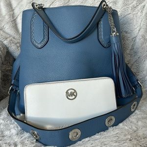 🩵”LOVELY MICHAEL MICHAEL KORS BROOKLYN”🩵